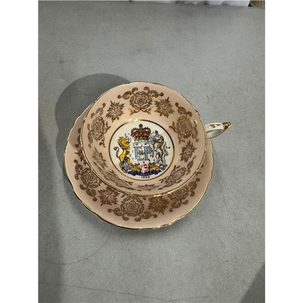 Paragon to her Majesty, the queen teacup and saucer