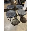 Image 1 : Plant stands or stools