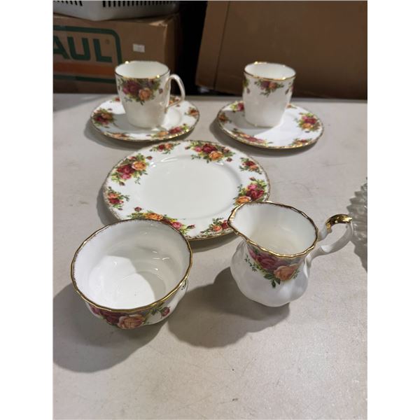 Royal Albert old country roses