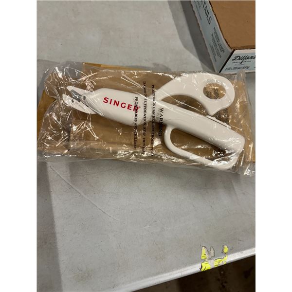 Singer scissors