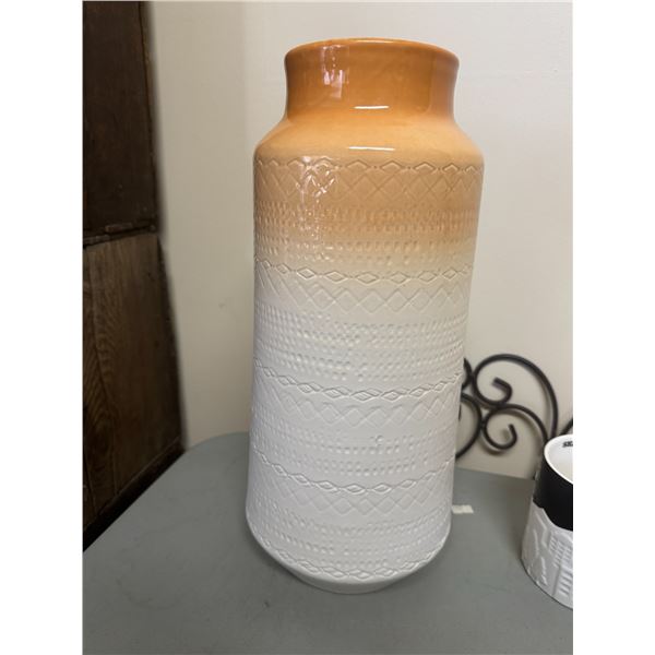 MCM Carmiche Tadinate Italian Vase 15.5 inches