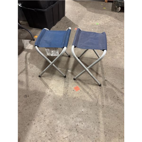 Folding stools