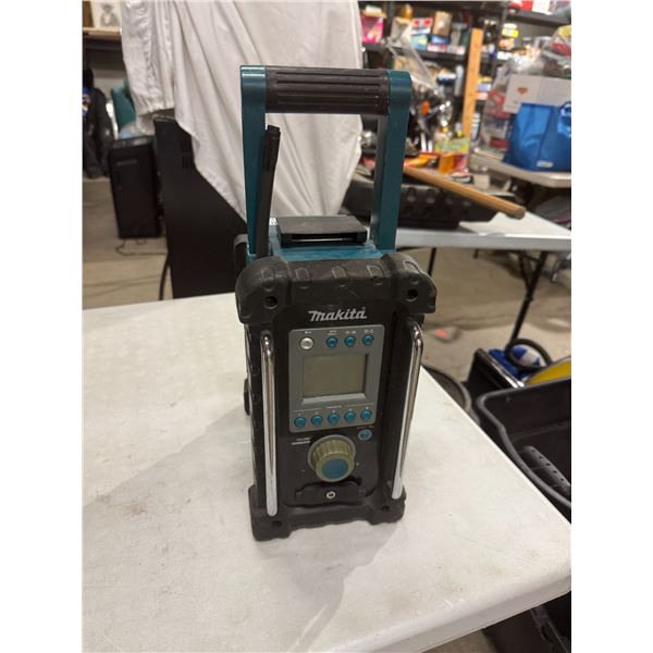 Makita job site radio