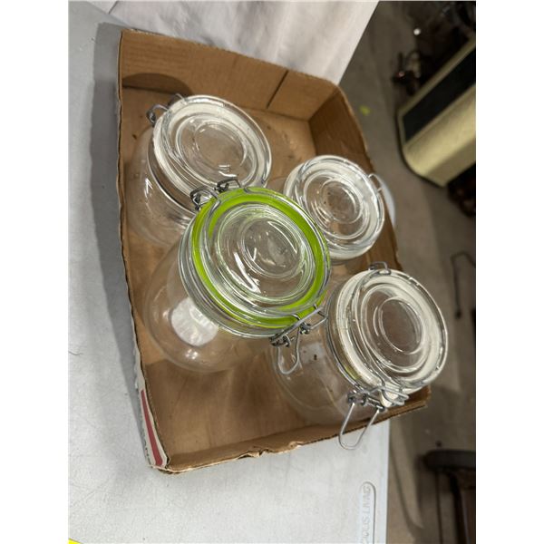 Sealing jars