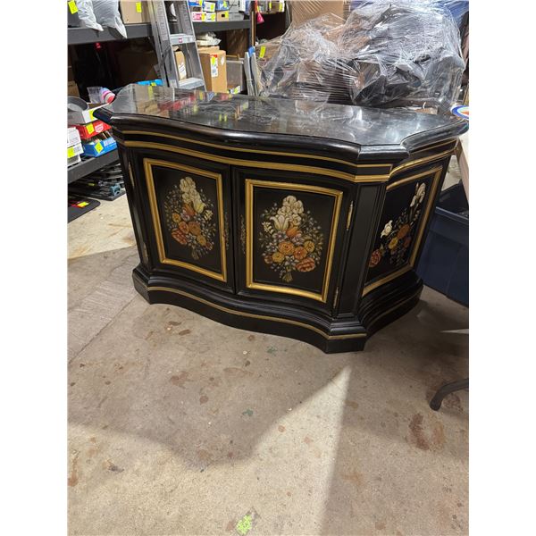 Cabinet measure 55 1/2" x 20" x 31 1/2" tall