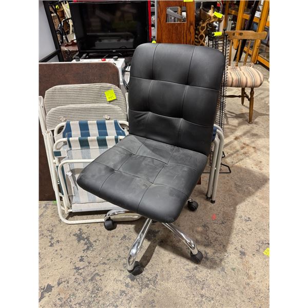 Adjustable swivel chair