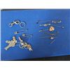 Image 1 : Keys and brooch pins