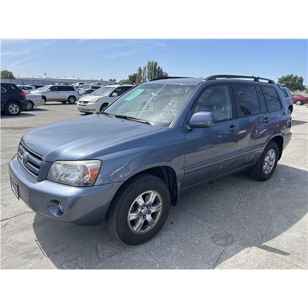 2004 Toyota Highlander