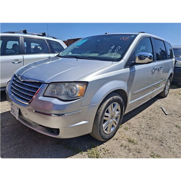 2010 Chrysler Town and Country