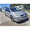 Image 2 : 2005 Toyota Sienna