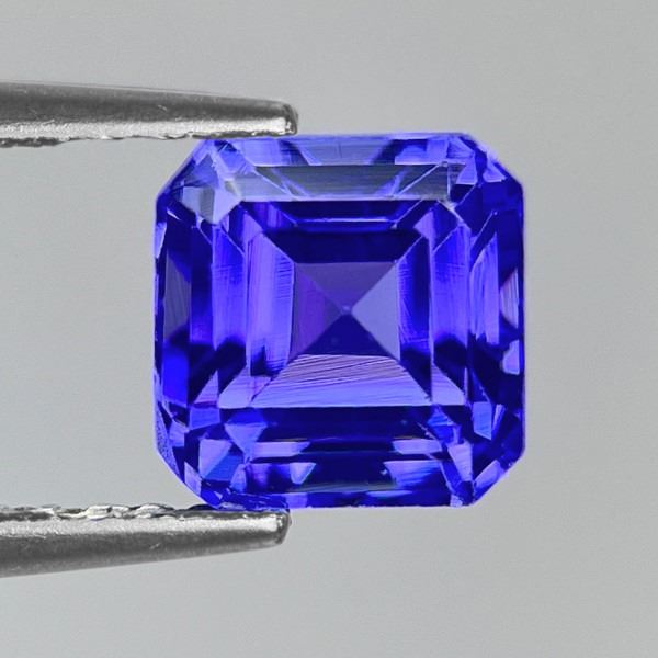 Natural  Purple Blue Tanzanite [Flawless-VVS]