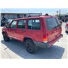 Image 4 : JEEP CHEROKEE 2000 T-DONATION