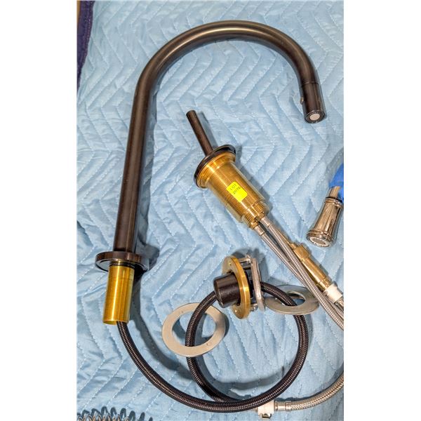 DISPLAY KALLISTA ONE PULL DOWN KITCHEN FAUCET