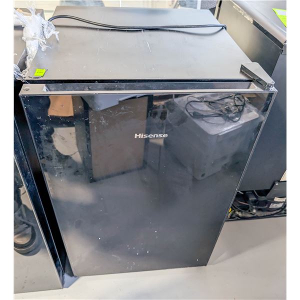 USED HISENSE COMPACT REFRIGERATOR BLACK FINISH