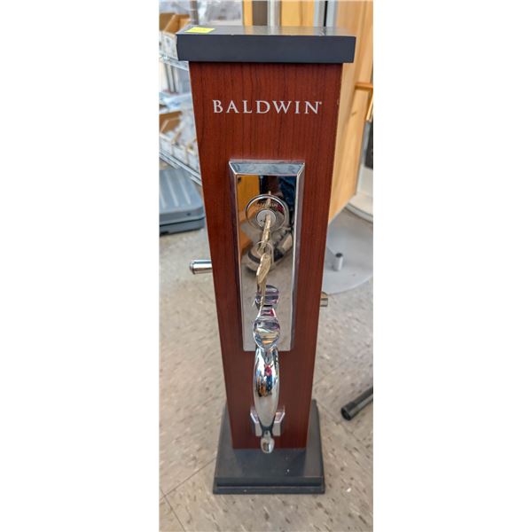 DISPLAY BALDWIN ENTRY SET W/ KEY POLISHED CHROME
