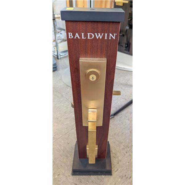 DISPLAY BALDWIN ENTRY SET W/ KEY BRUSHED BRASS