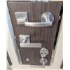 Image 2 : WEISER FRONT DOOR ENTRY DISPLAY BOARD