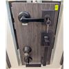 Image 1 : BALDWIN FRONT DOOR ENTRY DISPLAY BOARD