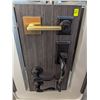 Image 1 : WEISER FRONT DOOR ENTRY DISPLAY BOARD