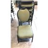 Image 2 : 10 COMMERCIAL GRADE STACKABLE BANQUET / EVENT CHAIRS