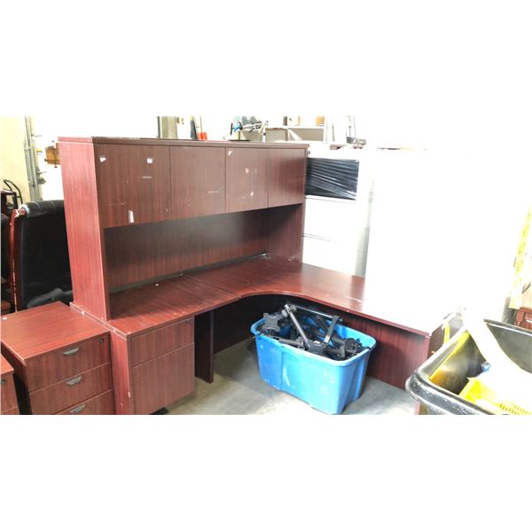 CHERRY CORNER OFFICE DESK W/ HUTCH D66" X W66" X H66"