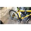 Image 2 : SCHWINN MOAB YELLOW 28 SPEED MOUNTAIN BIKE