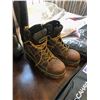 Image 2 : SIZE 14 DR. MARTENS WORK BOOTS, SIZE 8 WATERPROOF BOOTS, FITNESS BAG, FLOOR MATS AND MORE