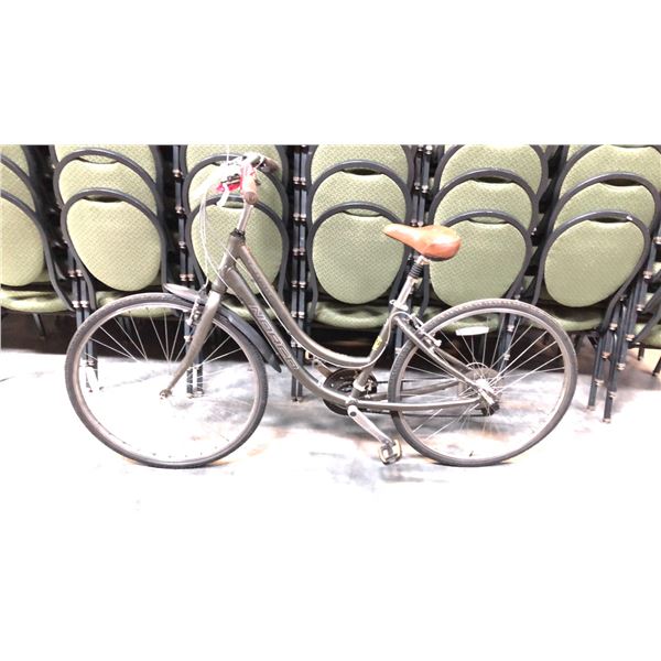 GREY NORCO YORKVILLE 21-SPEED CRUISER BIKE