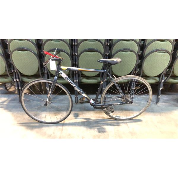 NAVY BLUE SCHWINN VOLARE 1200 18-SPEED MOUNTAIN BIKE