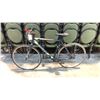 Image 1 : NAVY BLUE SCHWINN VOLARE 1200 18-SPEED MOUNTAIN BIKE