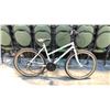 Image 2 : WHITE TAILWIND FREE SPIRIT 18-SPEED MOUNTAIN BIKE