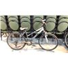 Image 2 : GREY INFINITY TOFINO 21-SPEED FRONT SUSPENSION MOUNTAIN BIKE - DAMAGED SEAT