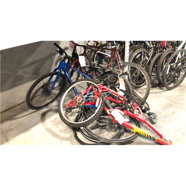 4 ASSORTED BIKES AND A GLOBBER ELECTRIC SCOOTER (NO CHARGER)
