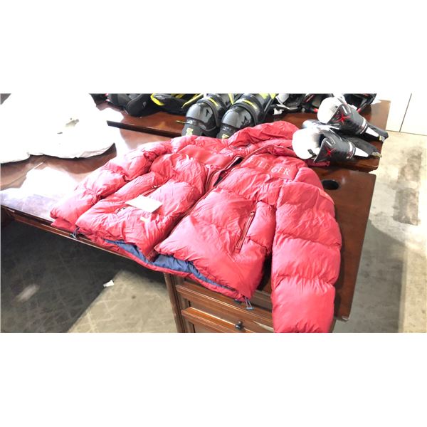 RED TOMMY HILFIGER PUFFY JACKET LARGE