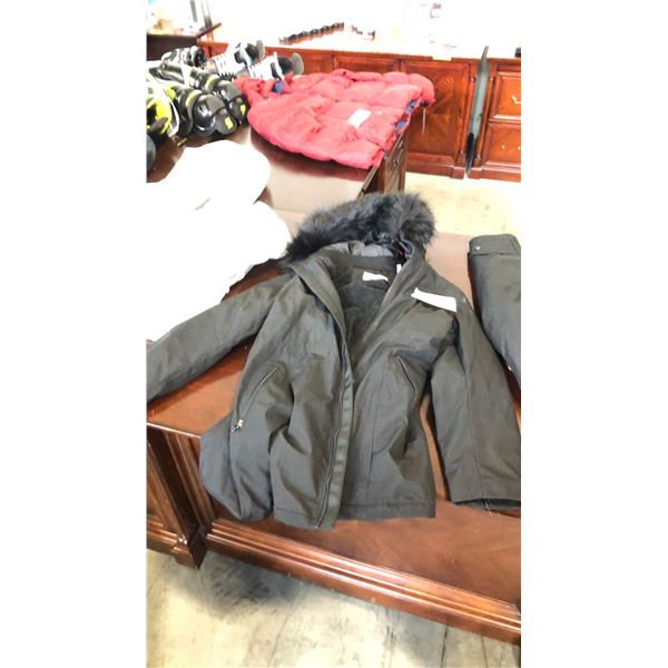 BLACK CALVIN KLEIN JACKET SIZE XL, FAUX FUR-LINED HOOD