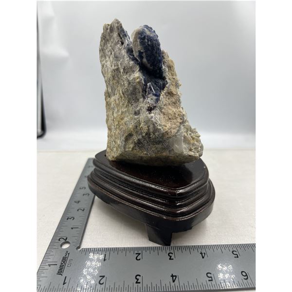 5 X 3.8 INCH BLUE BERRY ON MATRIX