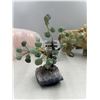Image 2 : 6.2 X 6  INCH GREEN AVENTURINE BONSAI TREE WITH AMETHYST BASE