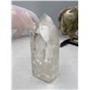 Image 2 : 3.5 X 2.3 INCH  CLEAR QUARTZ TOWER WITH AURA