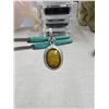 Image 2 : 5.40 CT NATURAL YELLOW SAPPHIRE  SILVER PENDANT OVAL CUT CERTIFICATION