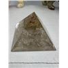 Image 1 : 2.9 INCH  CLEAR QUARTZ  ORGONITE  WITH COPPER PYRAMID