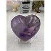 Image 3 : 2.1 INCH  AMETHYST  CRYSTAL HEART(GOOD AURA SHINE)