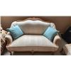 Image 1 : House of Braemore Loveseat & Pillows