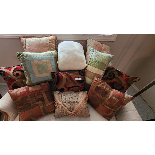 11 Decorative Pillows
