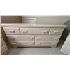 Image 3 : Dresser & 2 Night Stands