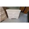 Image 4 : Dresser & 2 Night Stands