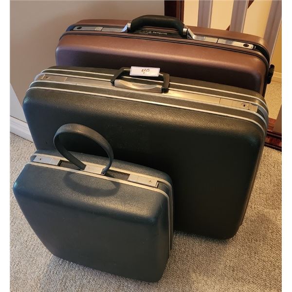 Set of 3 Retro Samsonite Luggage