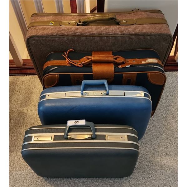 4 Pieces of Retro Luggage
