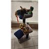 Image 2 : Cat Tree with Toys
