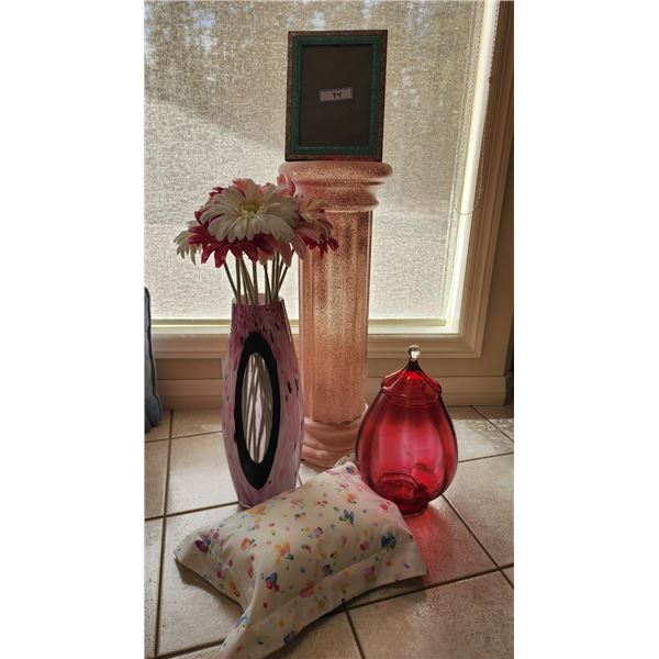 Pink Decorative Roman Pillar, Vase with Flowers, Glass Container, Pillow, Photo Frame