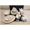 Image 1 : Exquisite Expressions Florentina English Bone China Set - Royal Doultan Collection Delicate Floral